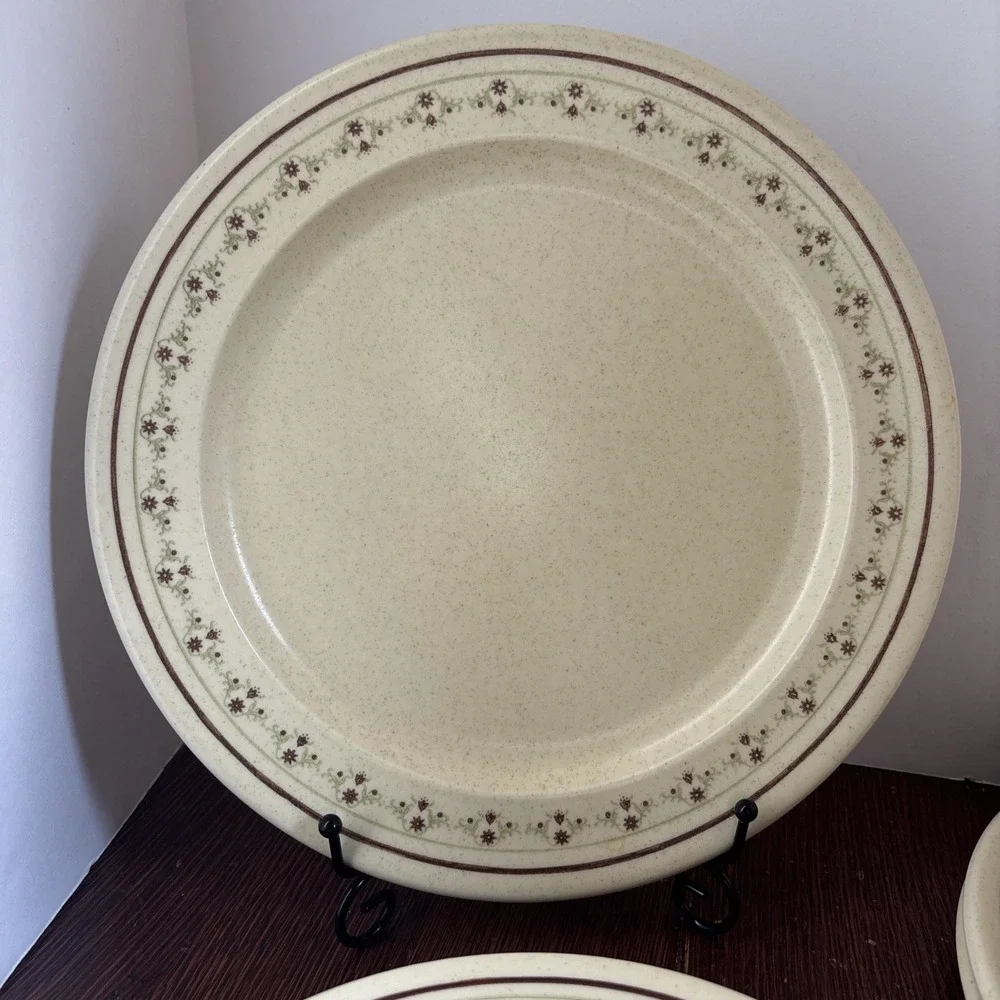 Unbranded vintage stoneware